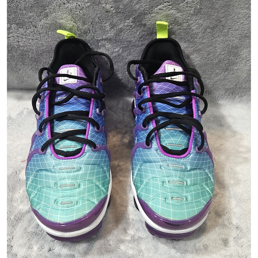 NIKE AIR VAPORMAX PLUS HYPER VIOLET WOMENS SIZE 8.5 VGOOD PRE-OWNED A04550-900